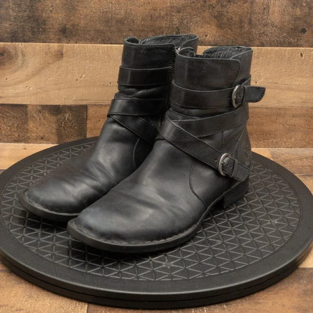BORN MCMILLAN WOMENS BOOTS BLACK LEATHER SIDE ZIP HORSEBIT BUCKLE SIZE 8.5M